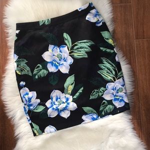 Banana Republic Tropical Print pencil skirt